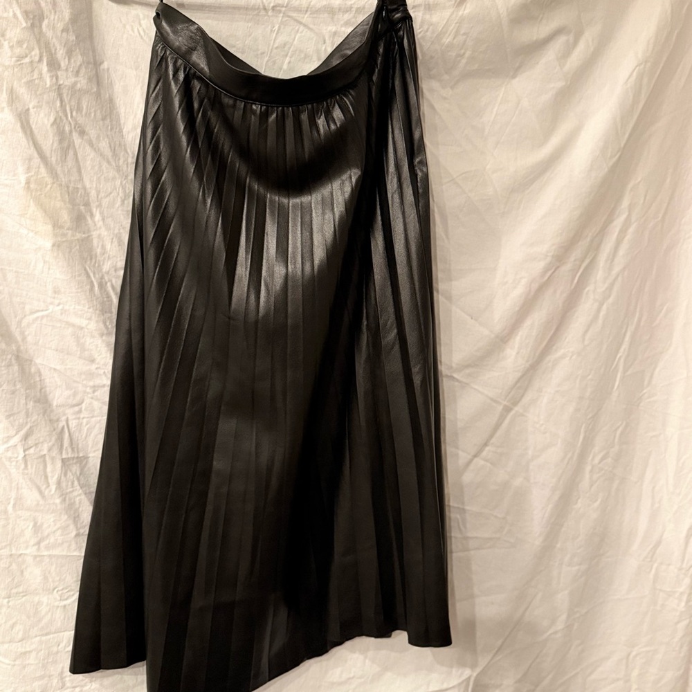 NWT Pleated Faux Leather Midi Skirt - Black